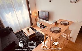 Enghien F2 plein Centre rue principale 12 mn Paris